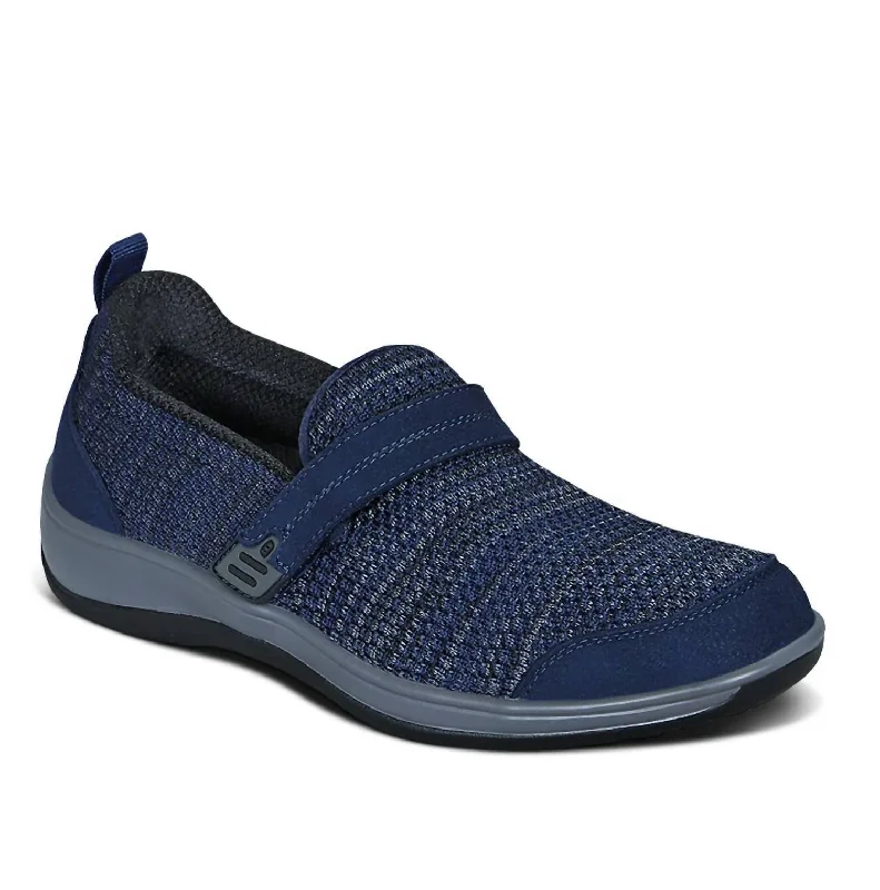 Women's Quincy Casual Shoes - Medium Width In Blue