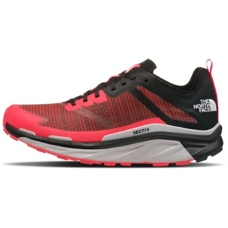 Women's Vectiv Infinite Sneaker In Tnf Black / Brilliant Coral